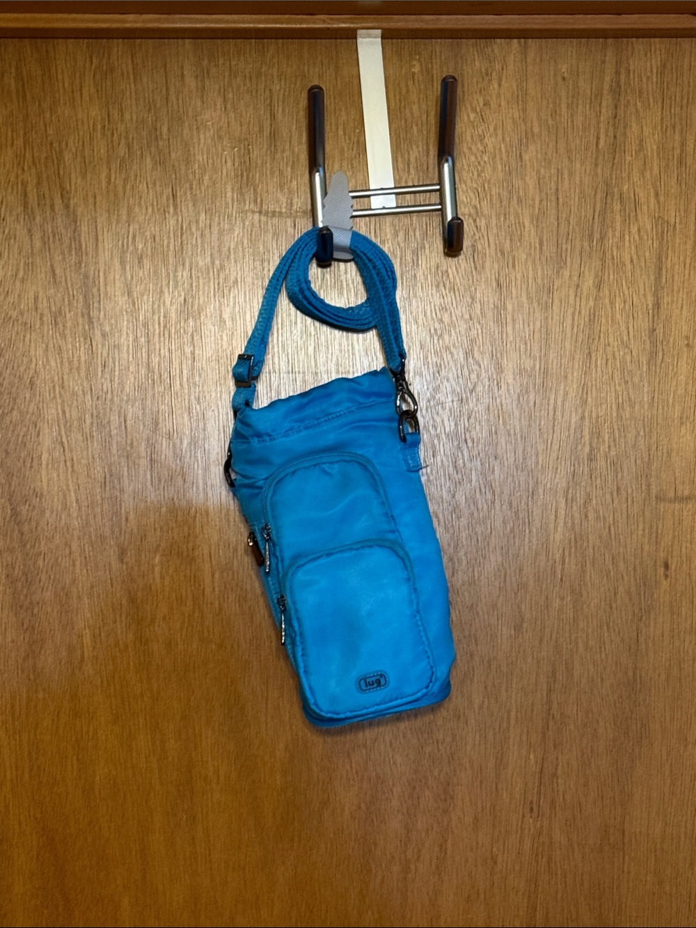 Lug Huggie Wide SE Convertible Crossbody Bottle Holder Bag Sky Blue